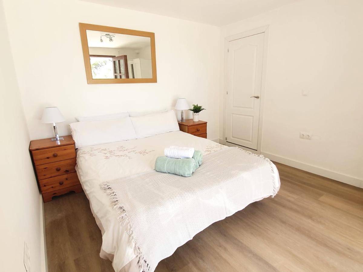 Beautiful 5 Bedroom Villa With Private Pool With Stunning Sea Views, Walking Distances To Shops Restaurants Beach Manilva Exterior photo