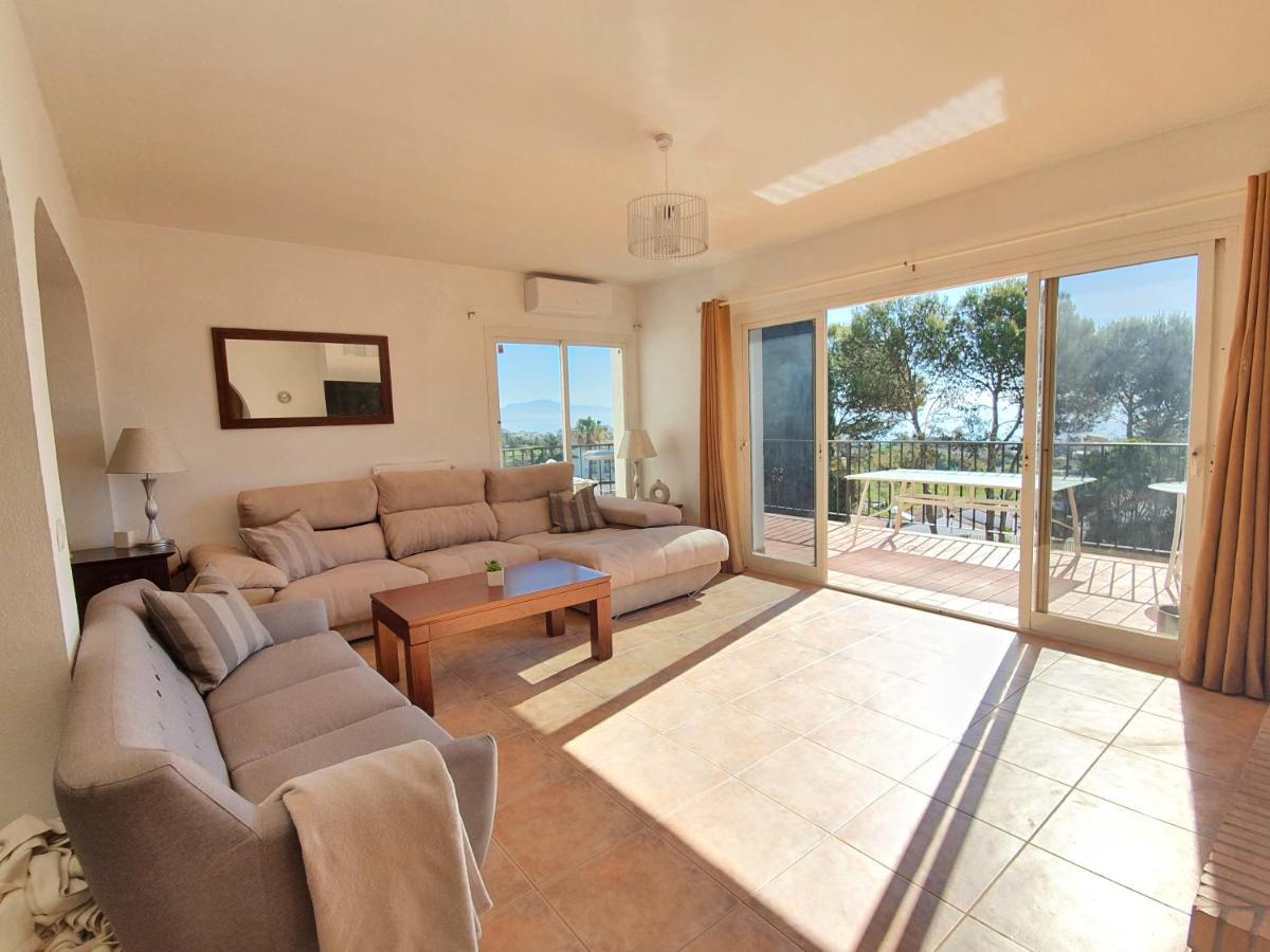 Beautiful 5 Bedroom Villa With Private Pool With Stunning Sea Views, Walking Distances To Shops Restaurants Beach Manilva Exterior photo