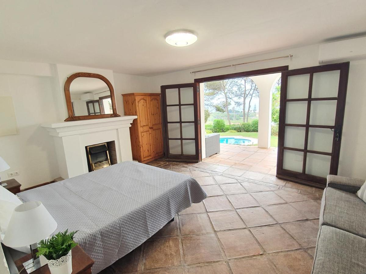 Beautiful 5 Bedroom Villa With Private Pool With Stunning Sea Views, Walking Distances To Shops Restaurants Beach Manilva Exterior photo